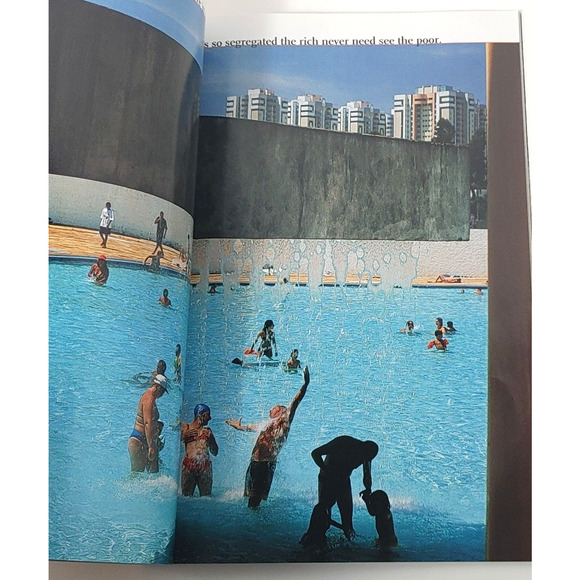 National Geographic Magazine November 2002 Unmasking Skin Weapons Mass Destruct - Picture 5 of 7